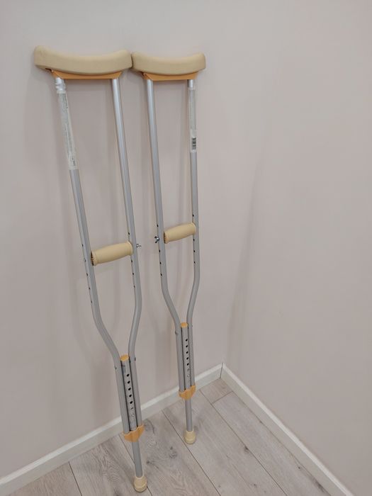 Костыли в хорошем состоянии