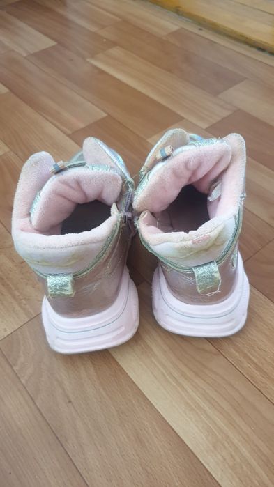 Обувь детская разная