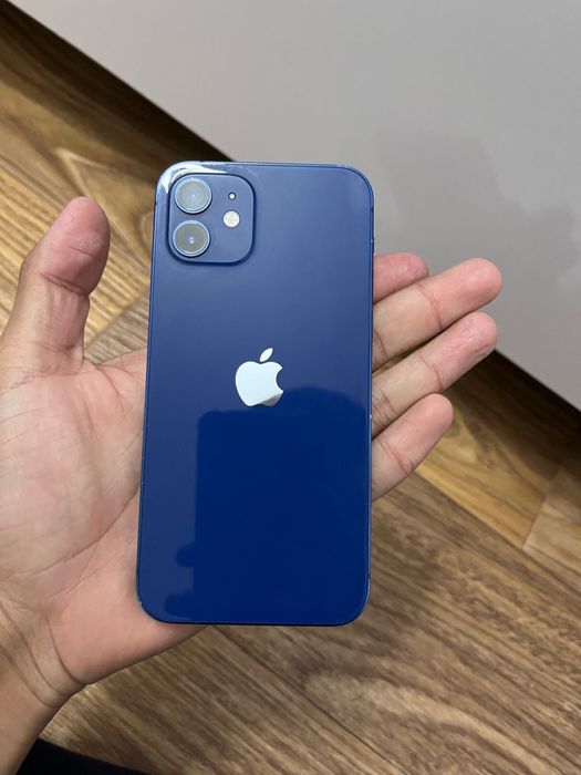 Iphone 12 128 GB.