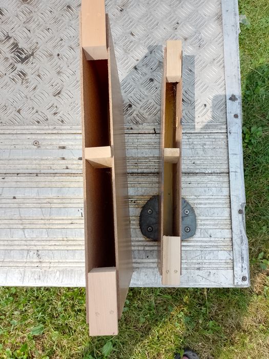 Vând hrănitoare de 1/1si1/2