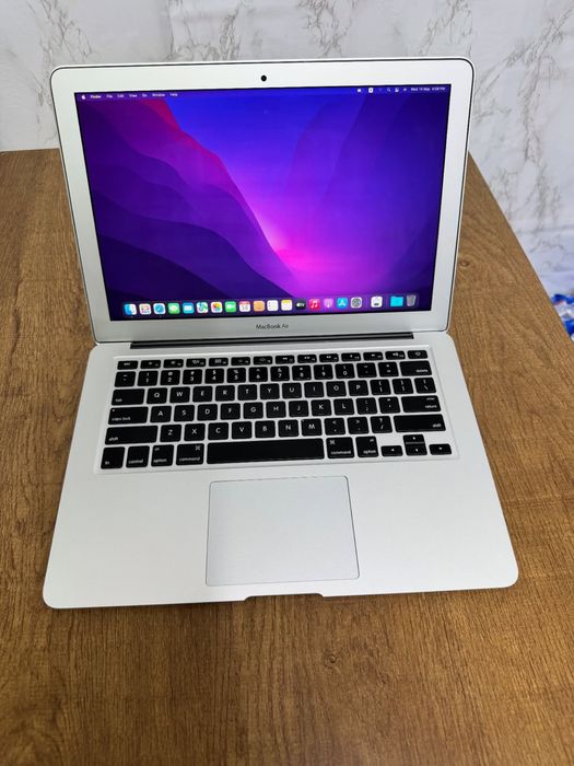 MacBook Air 2017 i5 8/128GB Windows/MacOs