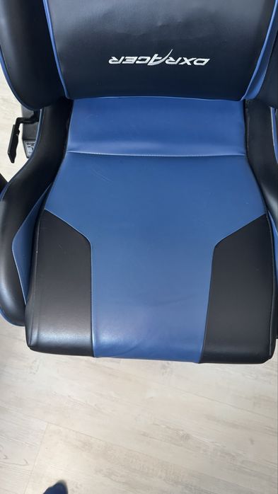 Геймърски стол DXRacer King в добро състояние