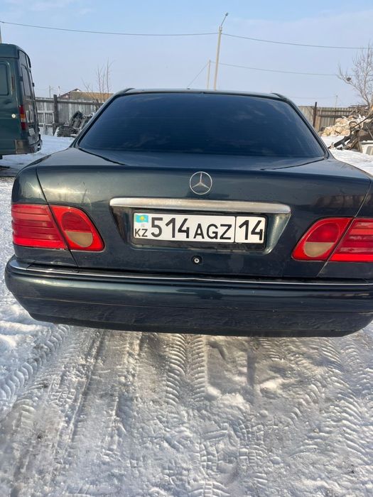 Продам мерс 210