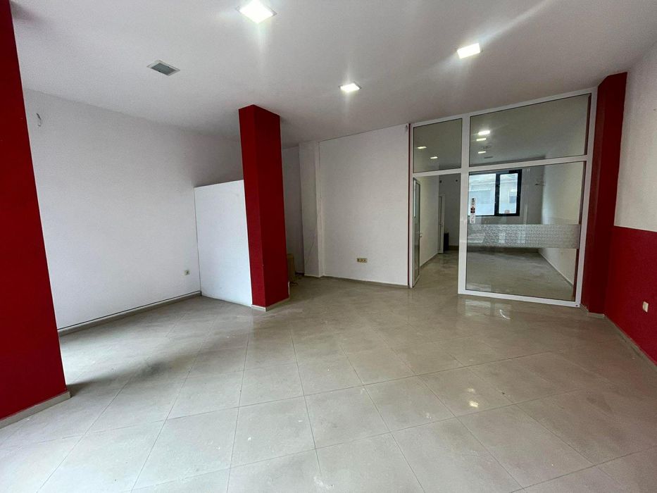 Офис, под наем, Зимно кино Тракия