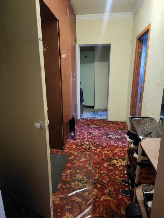 Chilonzorda 2 xonali uyning 1 xonasi ijaraga beriladi (Sheriklikka)