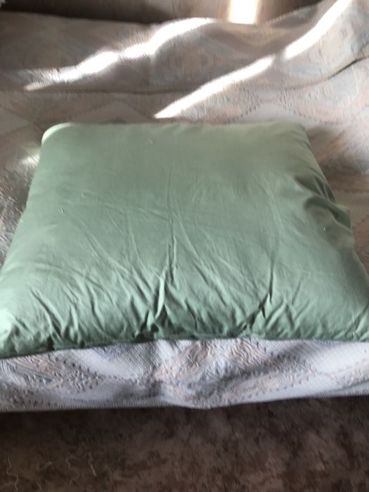 Пухо-перовая подушка б/у
