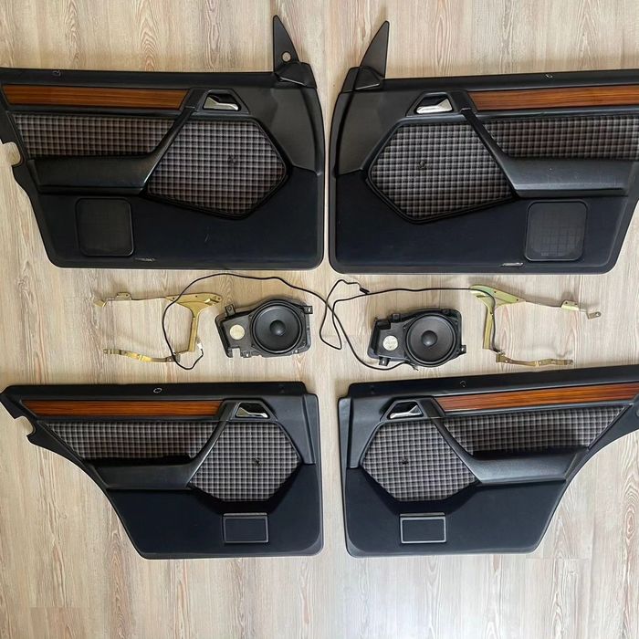 Обшивки мерседес 124