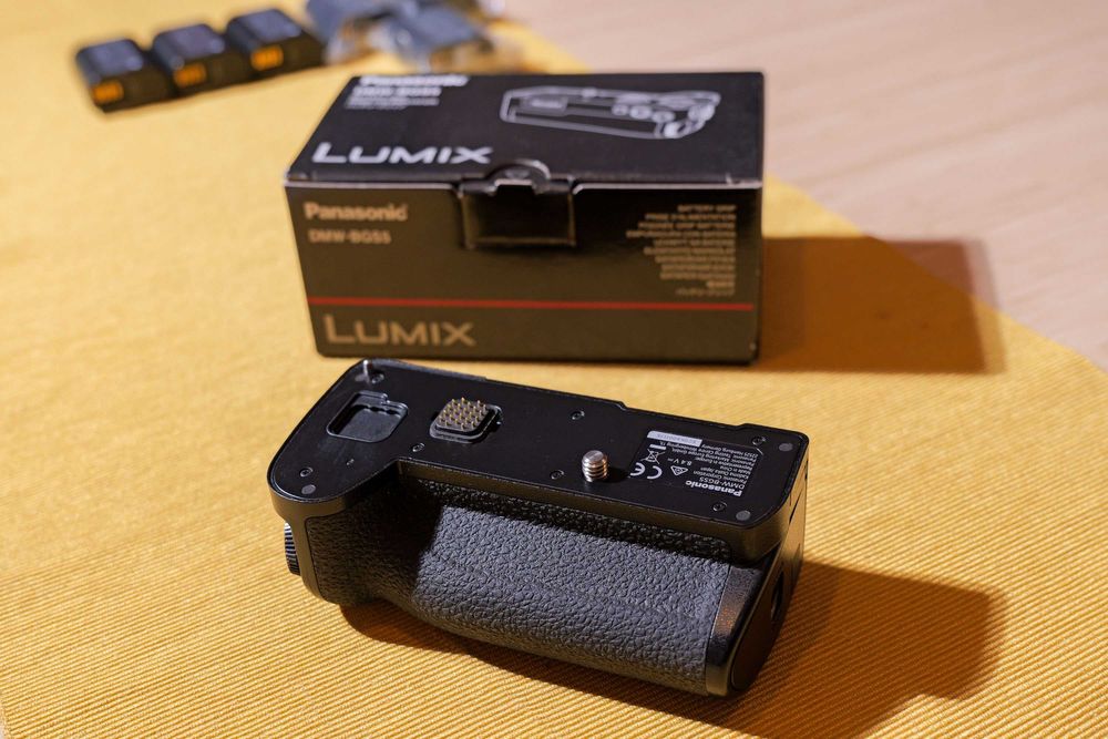 Panasonic DMW-BG1E Grip Foto Compatibil cu Acumulatorul DMW-BLK22