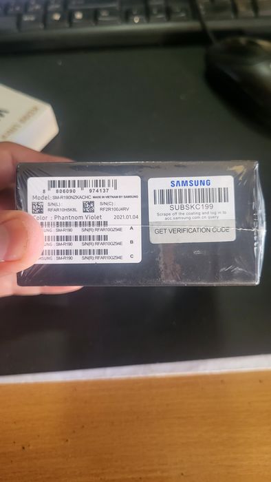 Продам сматр часы и наушники