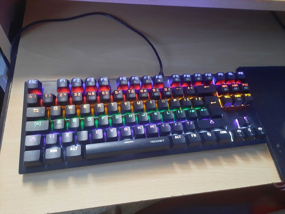 Tastatura Gaming Mecanica RGB Teknet