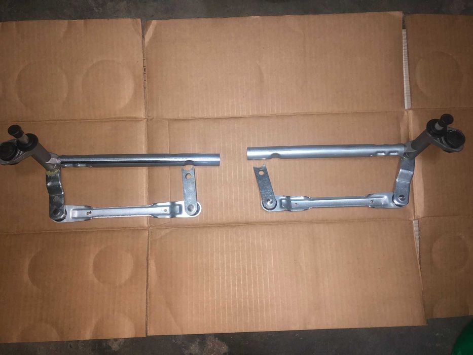 Ansamblu stergator fata (stanga sau dreapta) VW Golf 6 plus