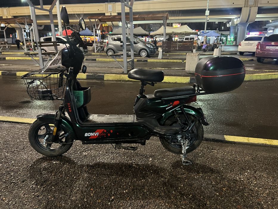 Skuter sotiladi srochna