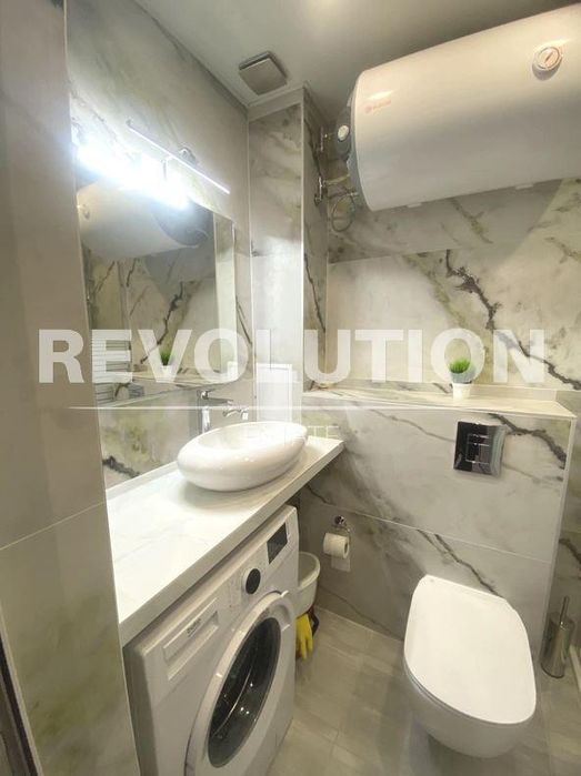 Дава се под наем Двустаен апартамент в Варна, Център - 38 кв.м за 650 € - Снимка #5