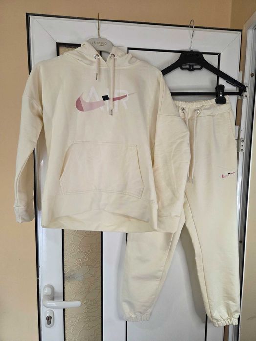 Спортен сет NIKE