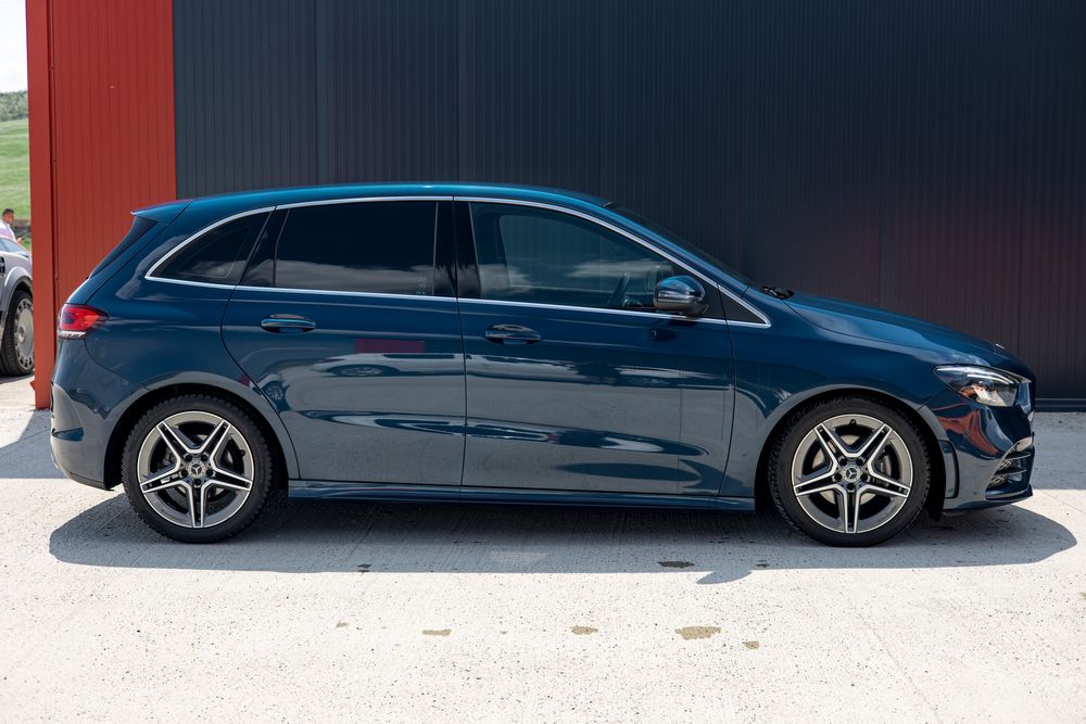 Mercedes-Benz B180 AMG Line