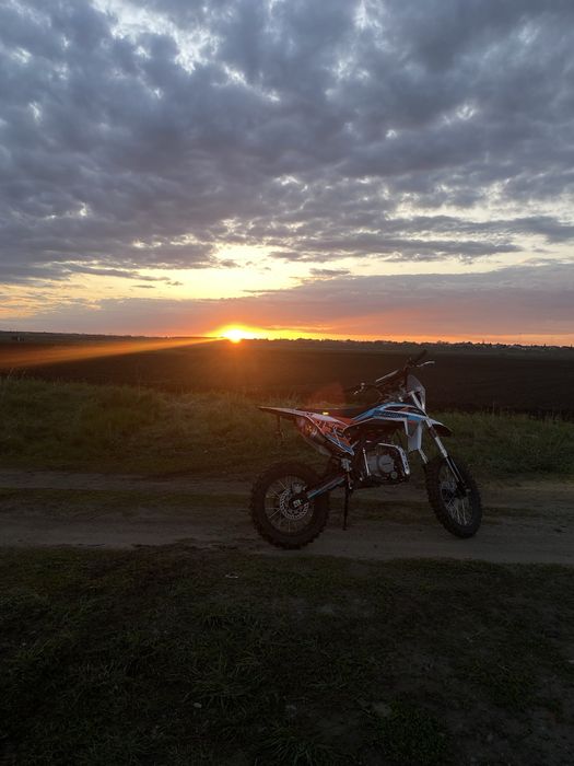 Продам пидбайк 125 кубов