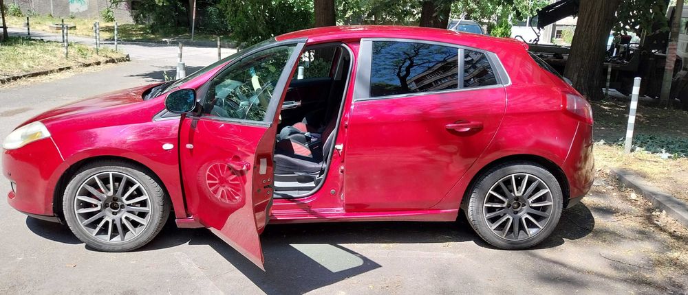 Продавам Фиат Браво Мултиджет