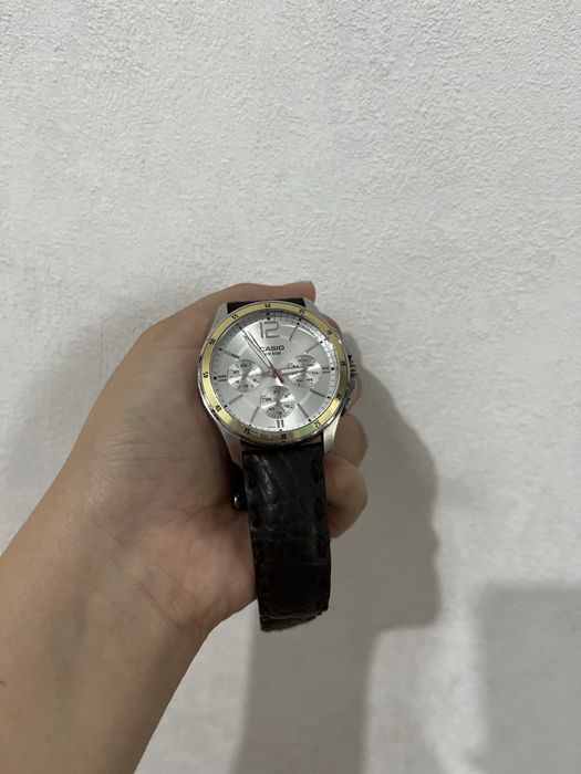 Продам Часы Casio