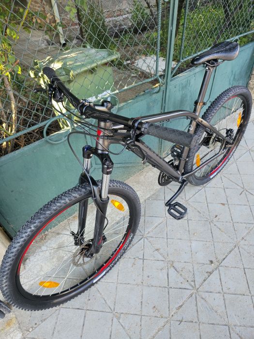 Specialized Pitch 27.5 L размер Хидравлични дискови Заключваща се вилка  Алуминиев велосипед