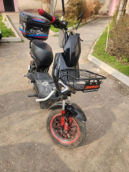 Elektron skuter sotiladi