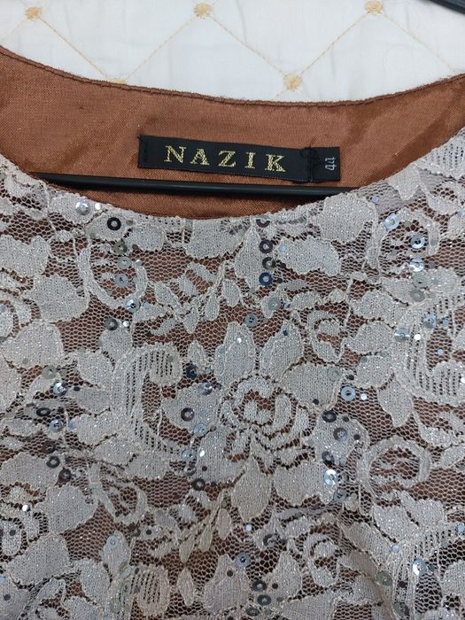 Вечернее платье с пайетками по фигуре