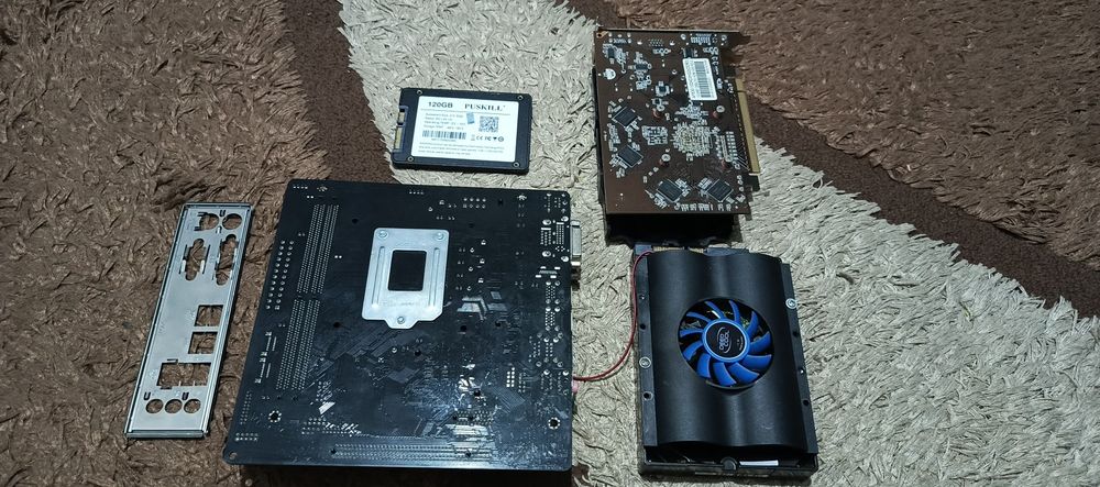 Zapchast ga sotiladi ishlamidi xech brr