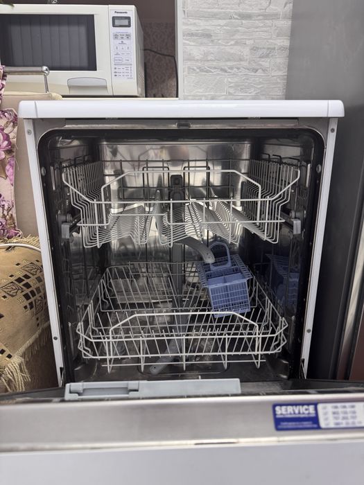 Посудомоичния машина