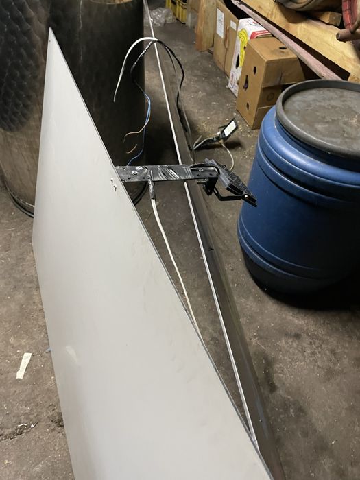 Продавам табела за магазин