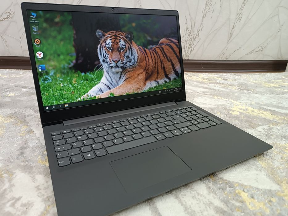 Notebook LENOVO IdeaPad 2023.