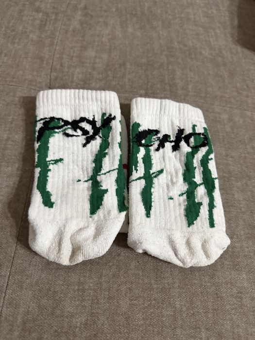 Луда чорапи и къси гащи призрак