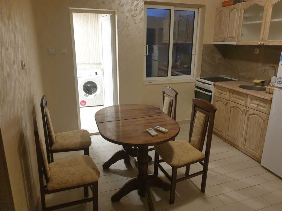 Легла под НАЕМ . Нощувки работници . гр. Пловдив с. ПЪРВЕНЕЦ