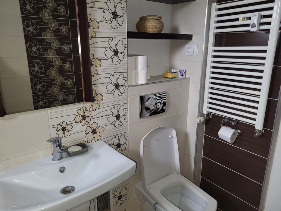 Inchiriez apartamen 2 camare