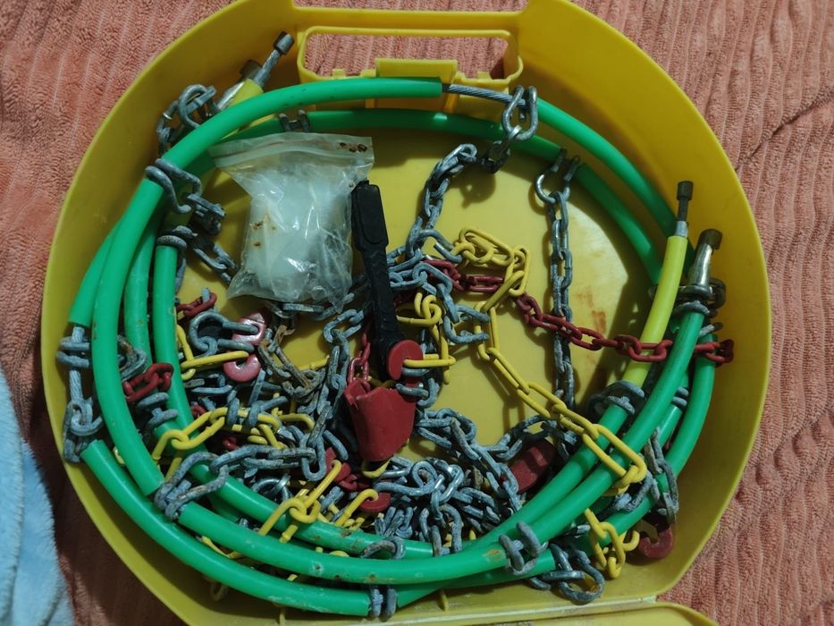 Vand lanturi aproape noi