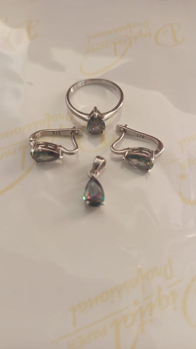 Продам комплект серебро