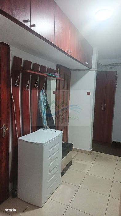 Apartament 3 camere de vânzare .