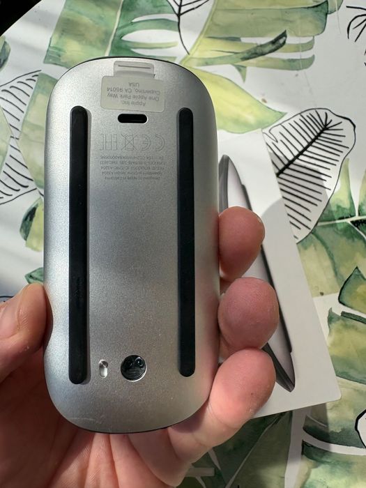 Apple Magic Mouse (2025) Black – MXK63ZM/A