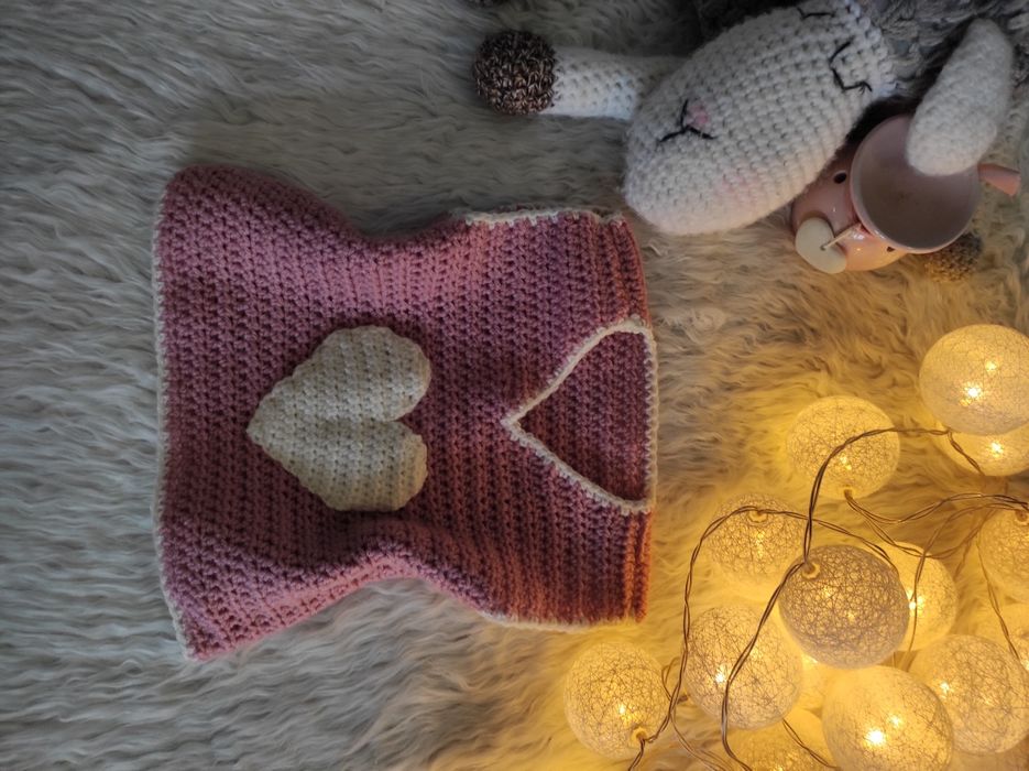 Vesta ,,Heart,, handmade unicat tricotat deosebită