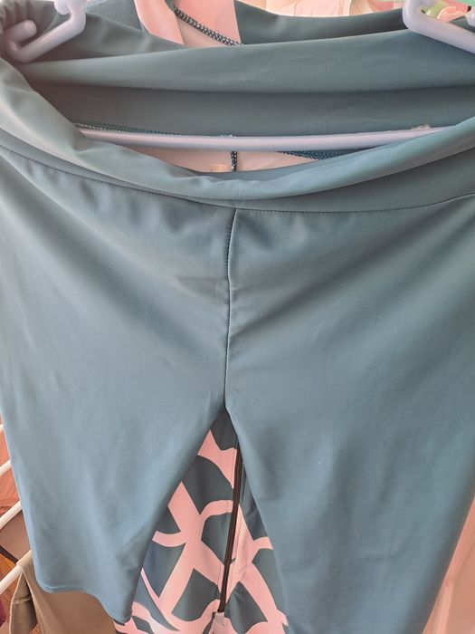 Продам купальник