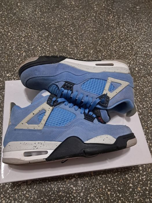 Jordan 4 university blue unc