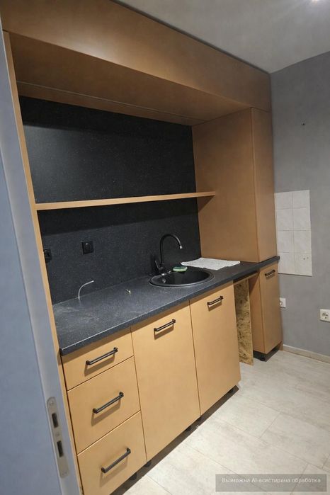 Дава се под наем Тристаен апартамент в София, Лозенец - 107 кв.м за 820 € - Снимка #2