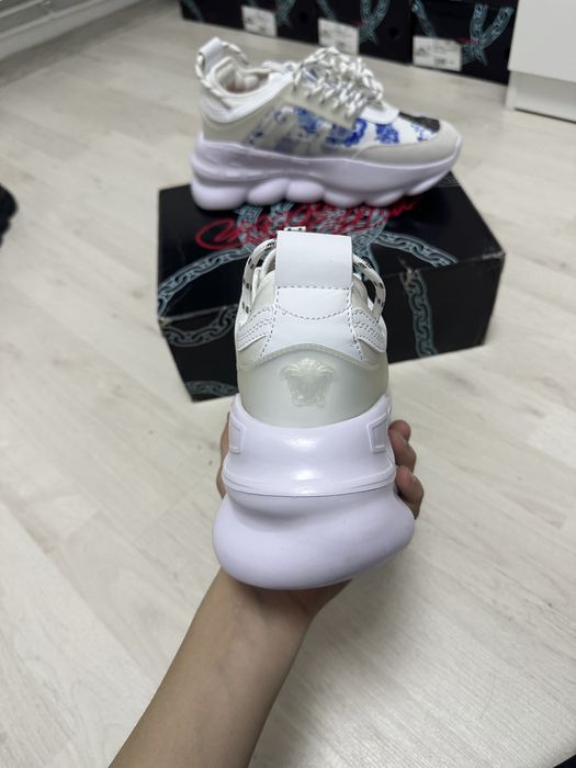 Versace Chain Reaction