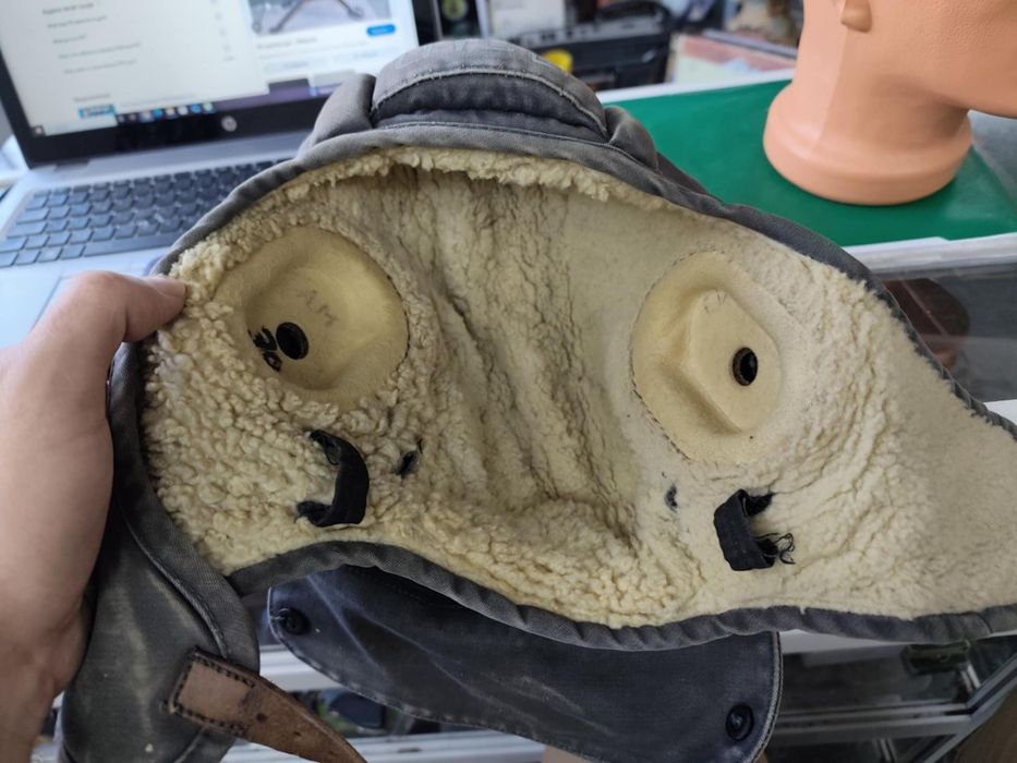 Стара руска каска за танкист