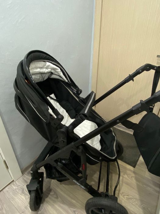 Продам коляску в хорошем состоянии