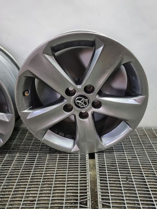 Jante aliaj Toyota Rav 4 IV 2012 - 2015 (1492) R17 ET39 5*114.3