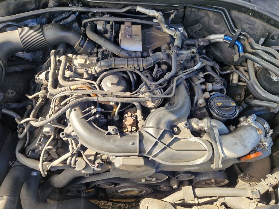 Dezmembrez audi q7 4l s-line 7 locuri motor 3.0 tdi bug bun cutie automata perne aer cardan grup diferențial jante r20 carlig remorcare bara piese