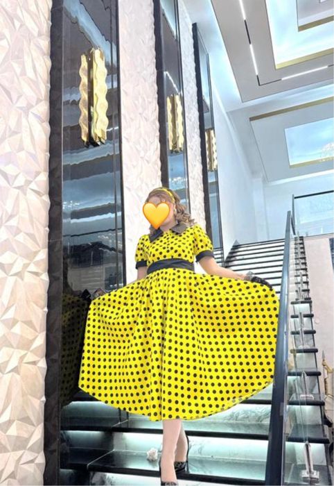 Платье горох в стиле 80–90-х