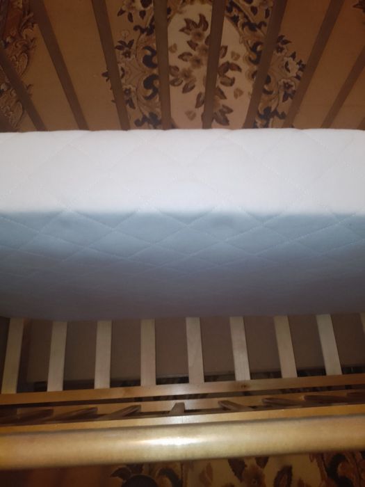 Детская кроватка.