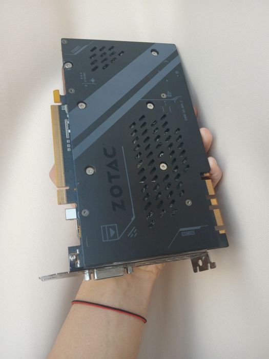 Видеокарта GTX 1080 TI 11 GB