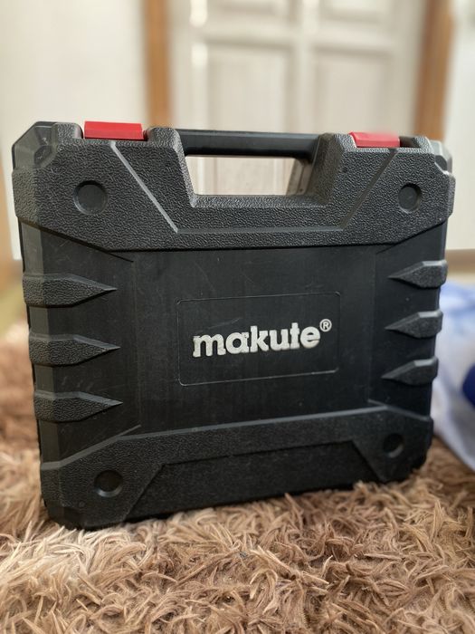 Шуруповерт акквиуляторный