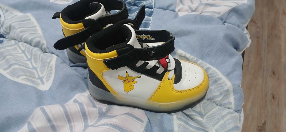 Детски маратонки по 30 лв.